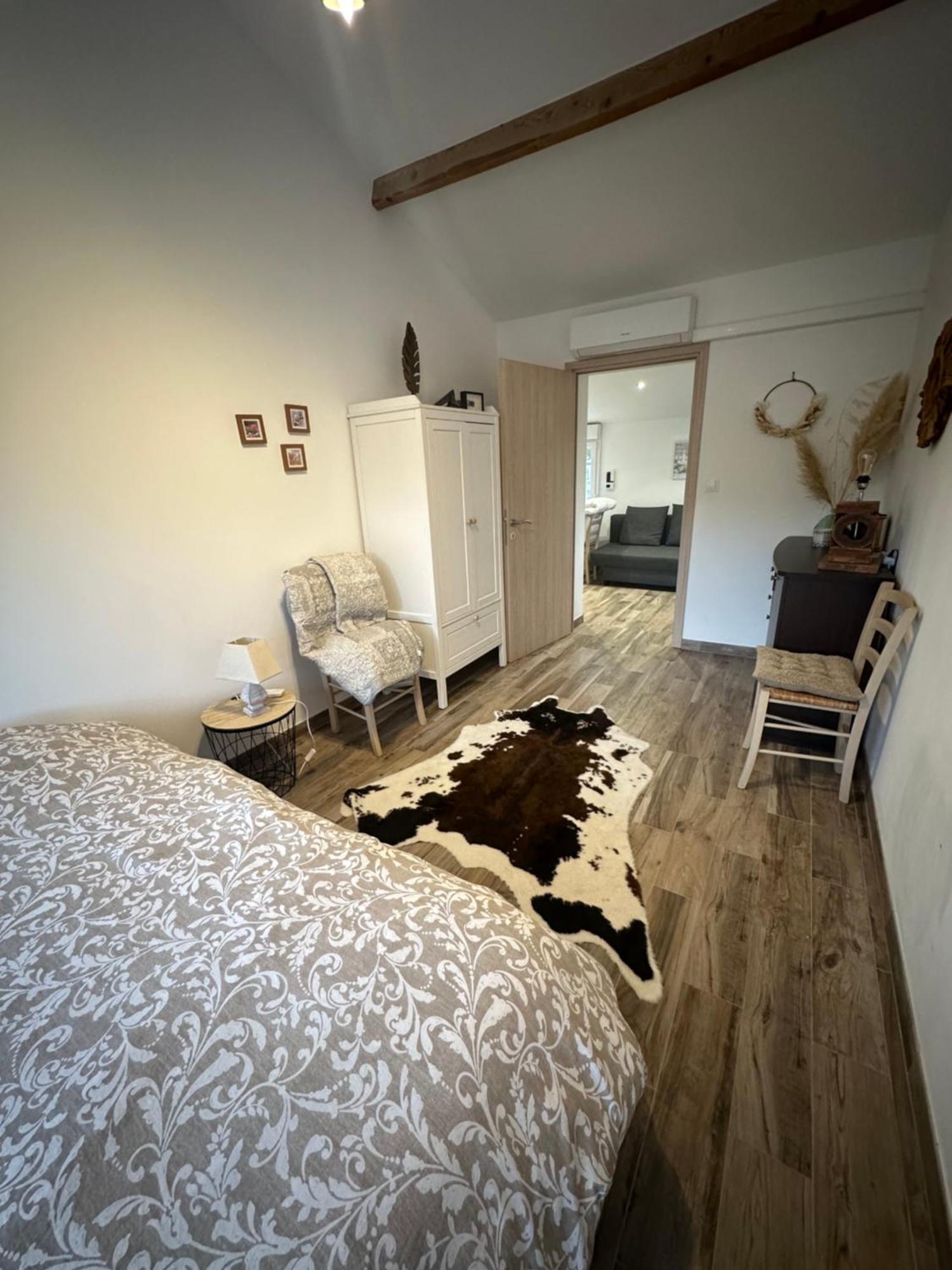 La Maisonnette De Chantecoucou Le Cannet-des-Maures Extérieur photo